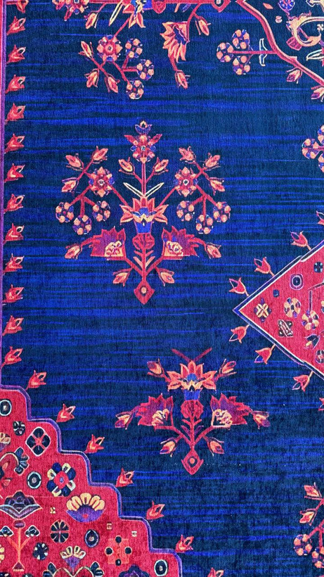 فرشینه مخمل سنتی لاکی